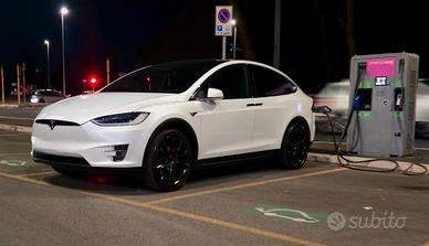 TESLA Model X Performance AWD
