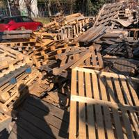 Bancali in legno vari formati
