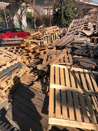 Bancali in legno vari formati