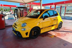 Abarth 595 Competizione Performance Pack
