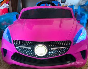 Auto radiocomandata per bambini  come nuova 