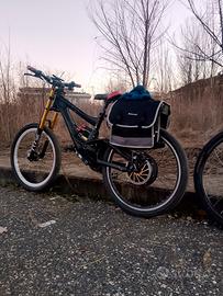 bici elettrica full elettric (tipo moto elettrica)