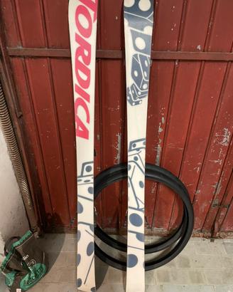 Sci da freeride nordica 156cm