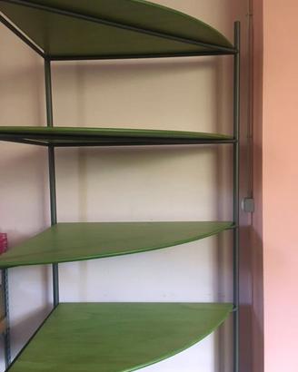 ANGOLIERA GRANDE IN FERRO BATTUTO -