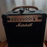 amplificatore Marshall per chitarra elettrica