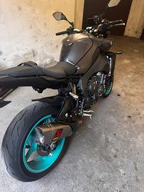 Terminale Akrpaovic R1/Mt-10