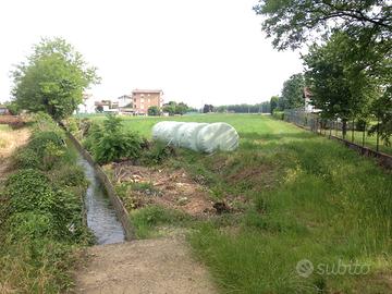 Terreno agricolo irriguo con porzione edificabile