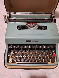 MACCHINA DA SCRIVERE OLIVETTI LETTERA 32