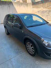 Opel Astra J 1.6 GPL-Tech