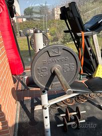 Panca, bilancere e manubri