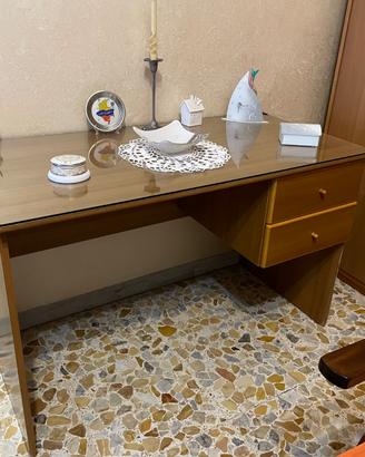 Scrivania noce con vetro