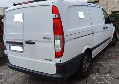 Autocarro mercedes vito