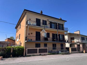 2 LOCALI A BRESSANA BOTTARONE