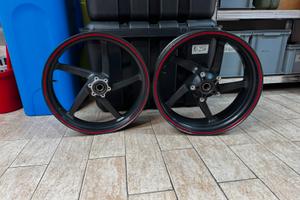 Cerchi aprilia Rsv 1000