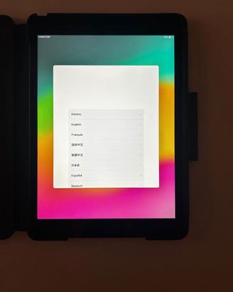 Apple iPad 8gen 128GB Cellular + tastiera Logitech