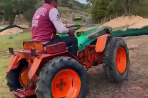 trattore pasquale 990 con attrezzi 