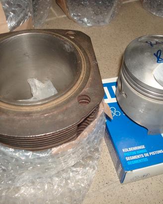 Kit Pistoni con fasce nuove  cilindri Porsche 2000