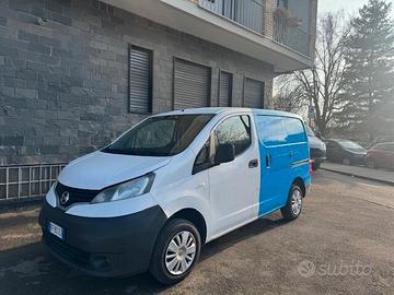 Nissan nv 200anno 2016 euro 6b doppia porta latera