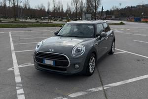 Mini Cooper D 1.5 116 cv 5 porte