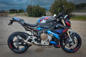 Bmw s1000r