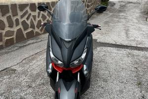 Yamaha Xmax 400