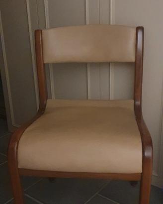 Sedia design in legno curvato