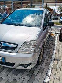 Opel Meriva anno 2010, alimentazione Benzina