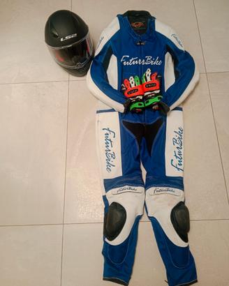 Tuta da moto con casco e guanti