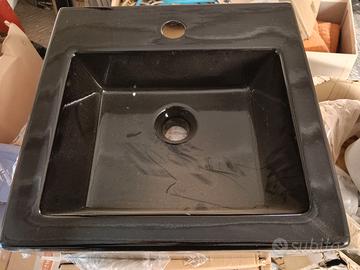 Lavandino nero nuovo bagno