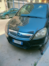 Opel zafira 7 posti