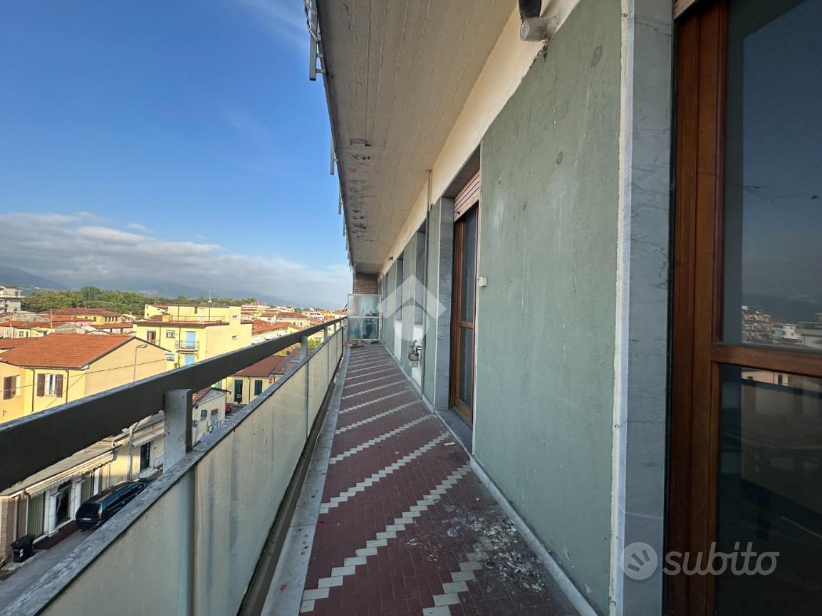 4 LOCALI A CARRARA - Vista 3