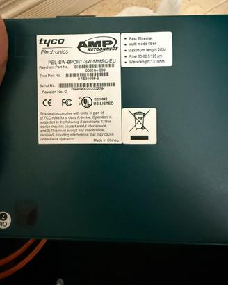 Switch  ethernet Tyco AMP NETCONNECT  8 porte