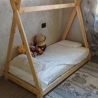 Letto Montessori a tenda con materasso
