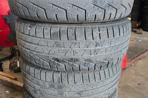 Pneumatici Pirelli Sottozero Winter 210