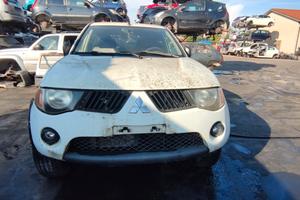 Ricambi Mitsubishi L200 2005
