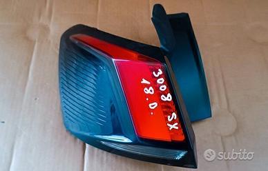 Fanale posteriore sinistro Peugeot 3008