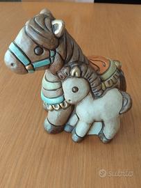 Cavallo Thun con cucciolo 
