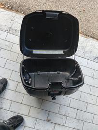 bauletto GIVI 52 litri con portapacchi 