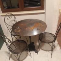 tavolo e 3 sedie ferro battuto a mano 