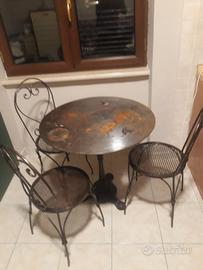 tavolo e 3 sedie ferro battuto a mano 