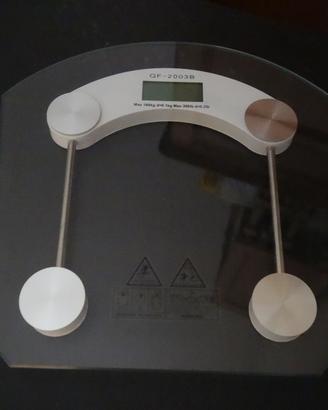 Pesapersone digitale TeKone 2003B vetro temperato