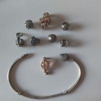 Bracciale e charm Pandora