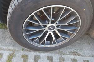 pneumatici invernali quasi nuovi e cerchi Mak