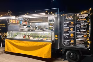 Food truck Nissan