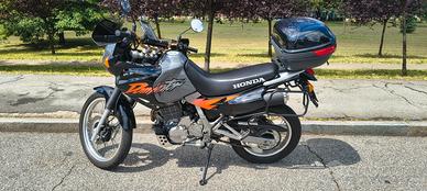 Honda dominator