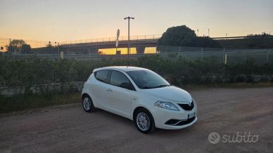 Lancia Ypsilon 1.3 MJT 16V 95 CV 5 porte S&S Plati