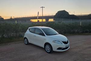 Lancia Ypsilon 1.3 MJT 16V 95 CV 5 porte S&S Plati