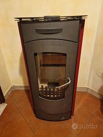 Stufa a legna nuova