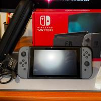 Nintendo Switch + Controller Pro + Gioco