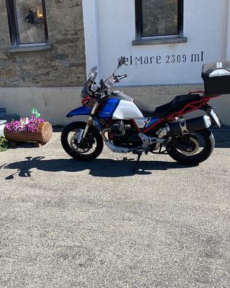 Moto Guzzi V85 TT